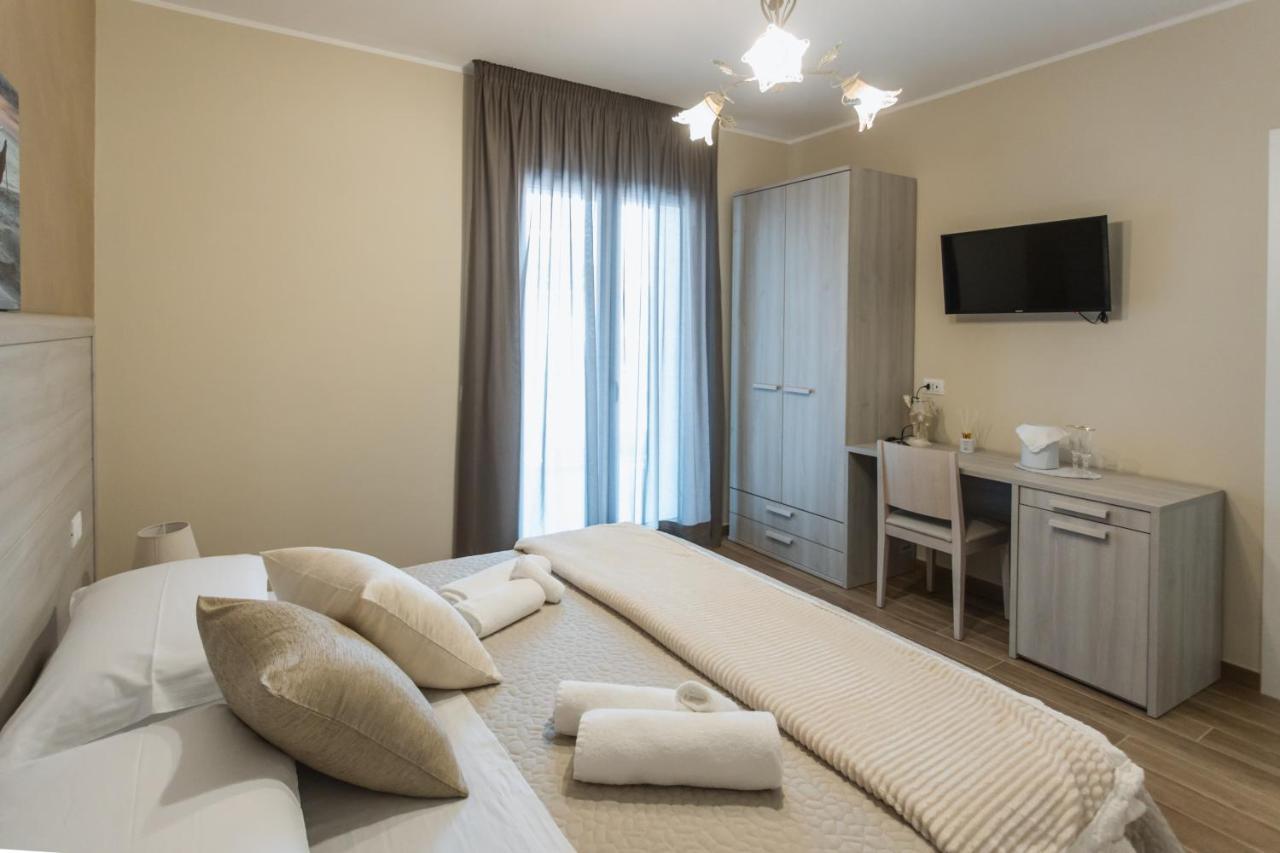 Oasi Perla Del Mare Rooms Aci Castello Ngoại thất bức ảnh