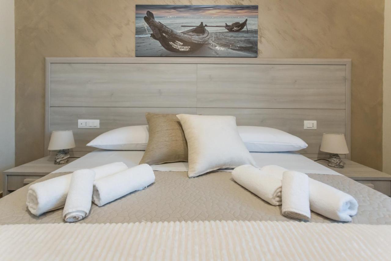 Oasi Perla Del Mare Rooms Aci Castello Ngoại thất bức ảnh