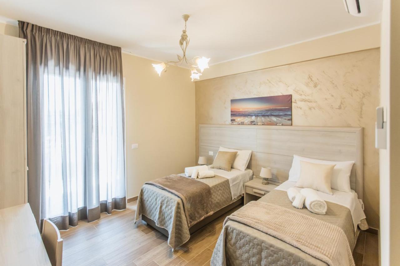 Oasi Perla Del Mare Rooms Aci Castello Ngoại thất bức ảnh