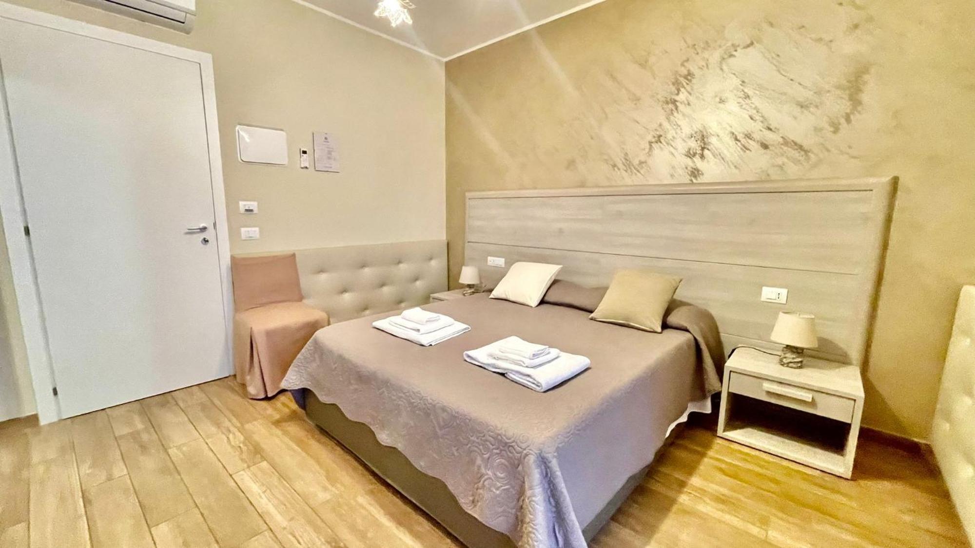Oasi Perla Del Mare Rooms Aci Castello Ngoại thất bức ảnh